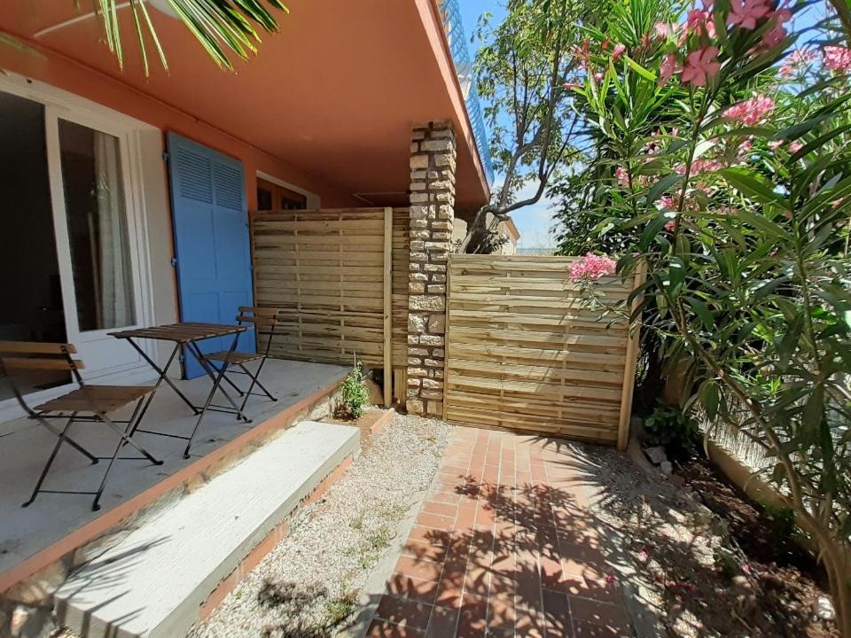 Beaux Appartements 3 Pieces Avec Espaces Exterieurs Et Parking - Proche Plage Hyères Exterior foto