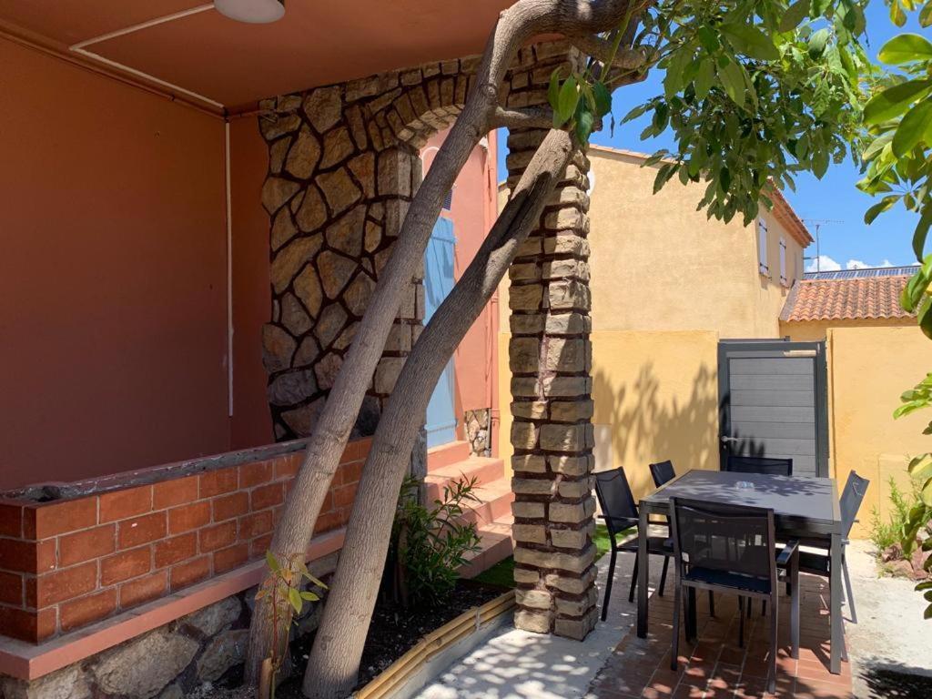 Beaux Appartements 3 Pieces Avec Espaces Exterieurs Et Parking - Proche Plage Hyères Exterior foto